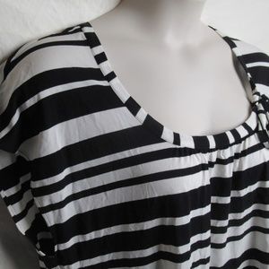 AK - Stripe Black & White Top w/ Tie (2X)